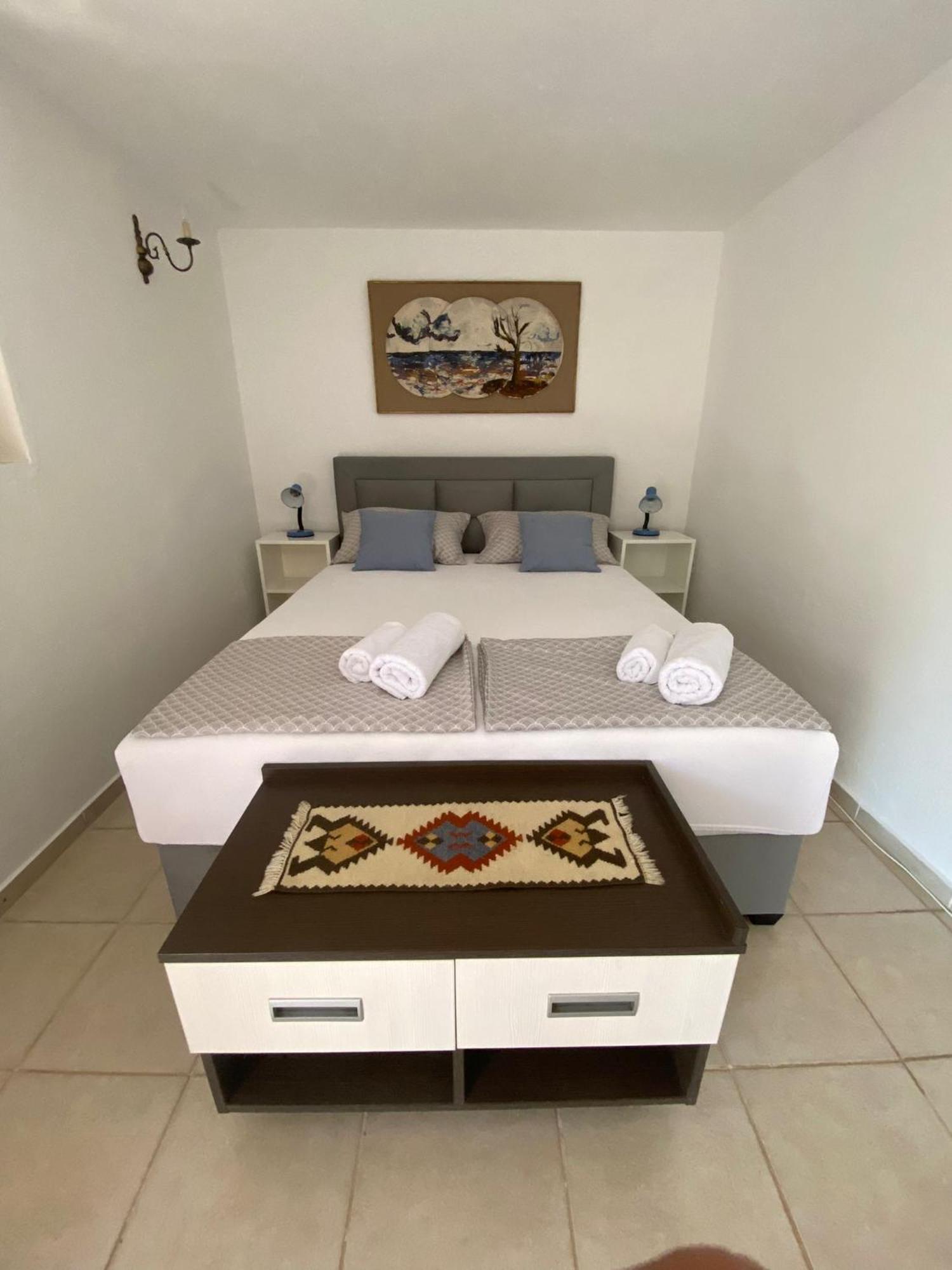 Apartmani Anka Gornji Karin Exterior foto